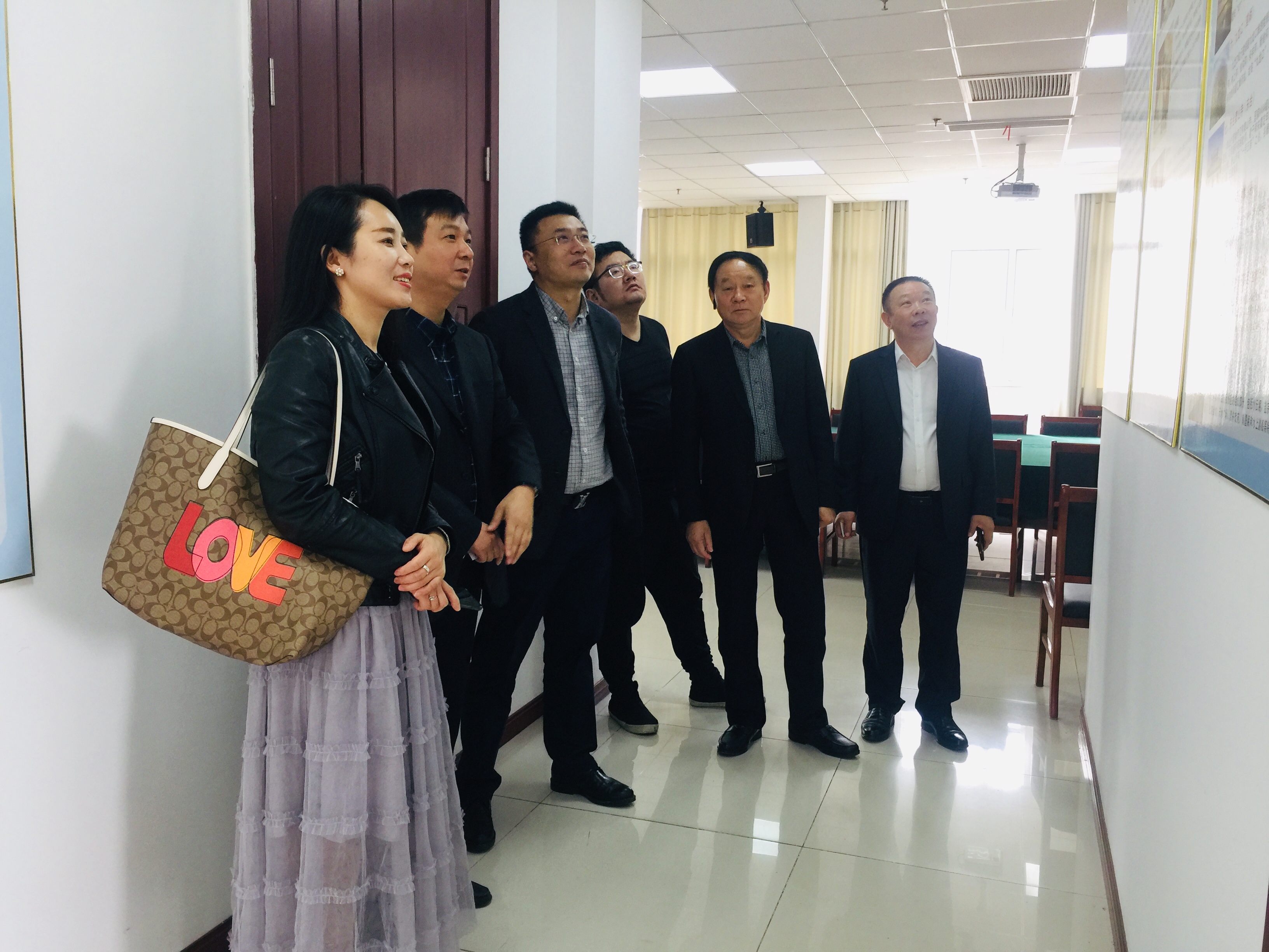 图片关键词